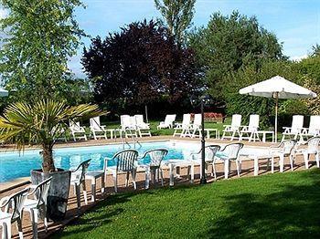 Le Relais Fleuri, Hotel Et Restaurant Logis - Avallon Sauvigny-le-Bois Buitenkant foto